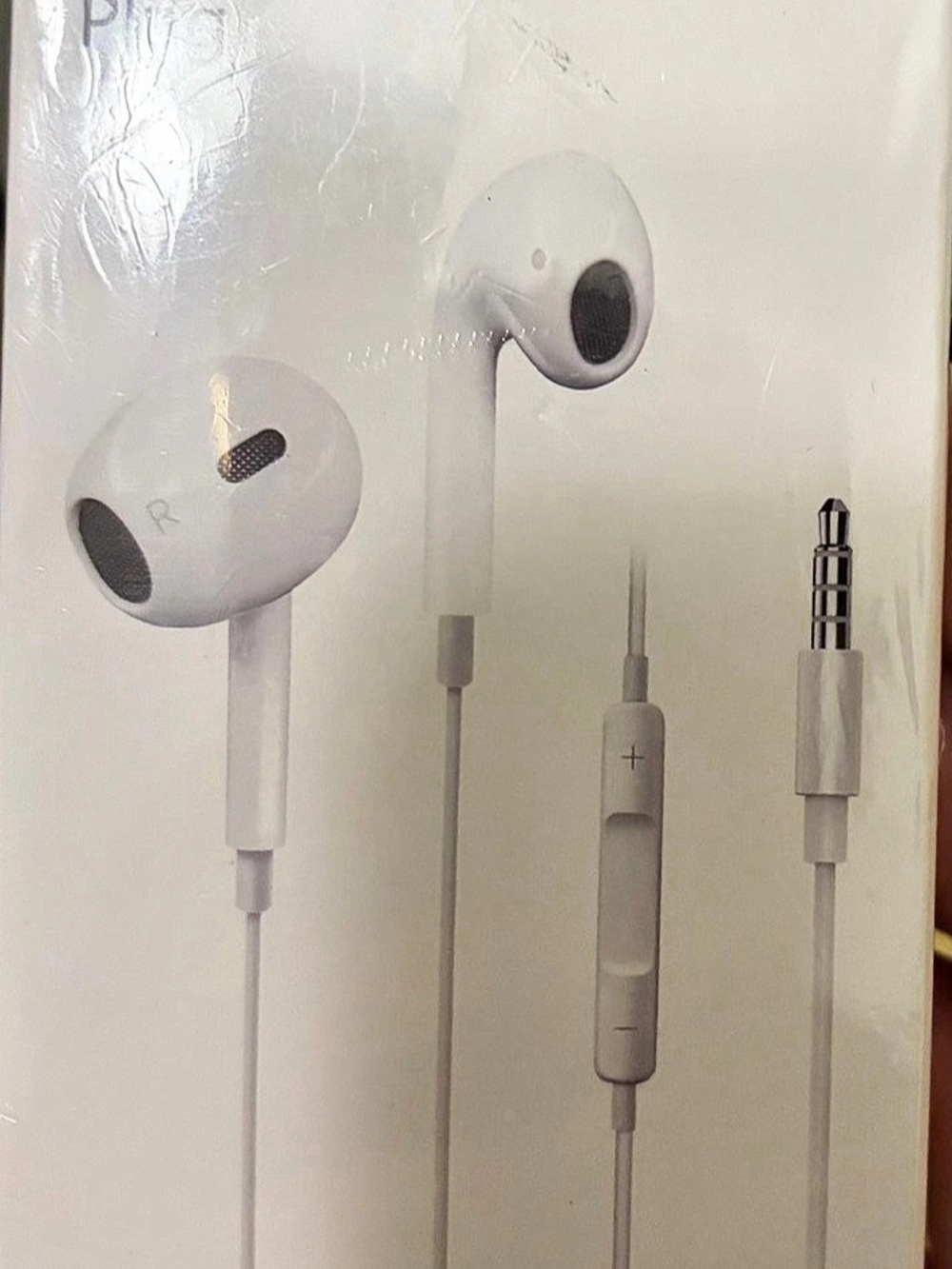 EarPods with 3.5mm Headphone Plug White